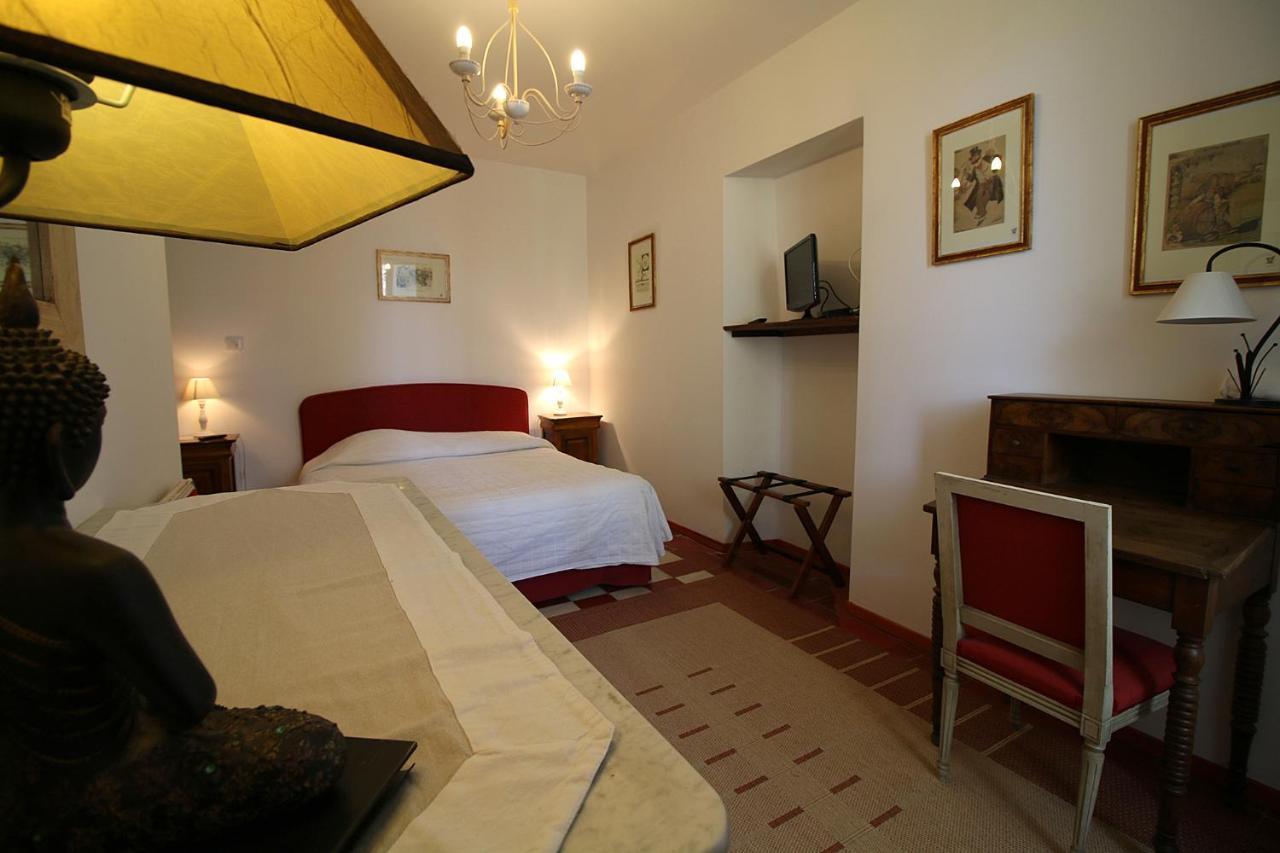 Hotel La Bastide Du Vébron 2*