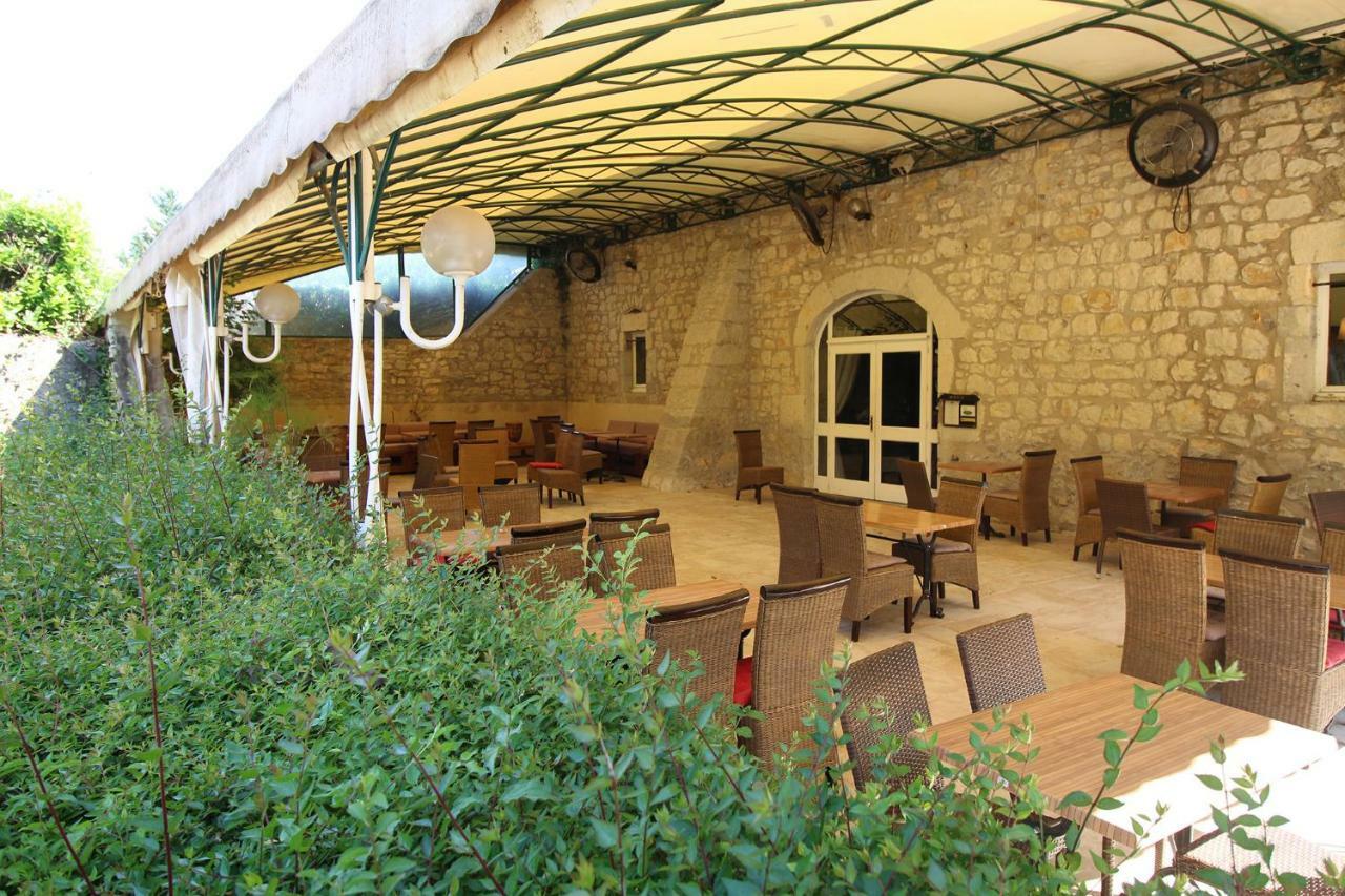 Logis Restaurant La Bastide Du Vebron Hotel